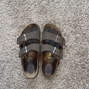 Brown Birkenstock’s